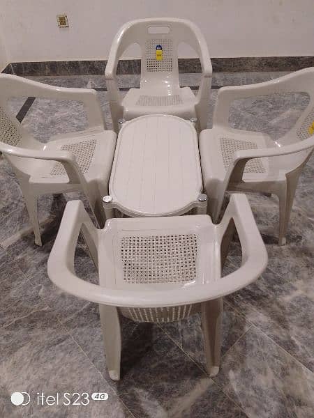 Plastic chairs and table set 4+1 ( Maroon, Off white, Grey, Peach) 5