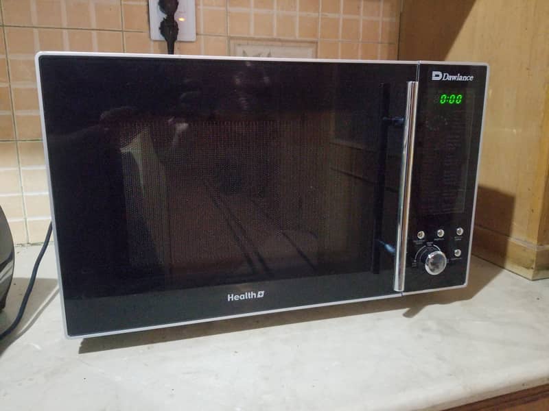 Dawlance Microwave Oven DW131HP 30 Liters Capacity Kitchen