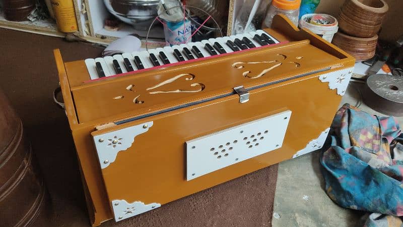 Brand new Indian Harmonium 1