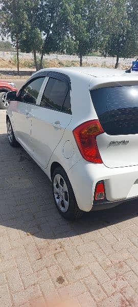 KIA PICANTO AUTO 1000 CC 12