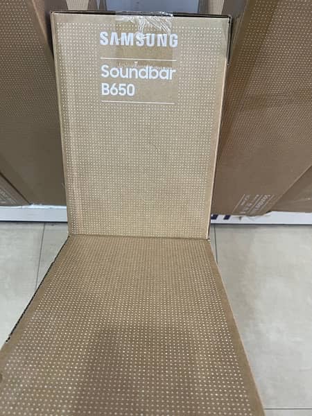 SAMSUNG SOUNDBAR C450-B650 1