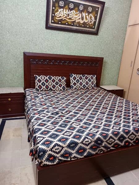Wooden Bed without mattress  well maintained 0