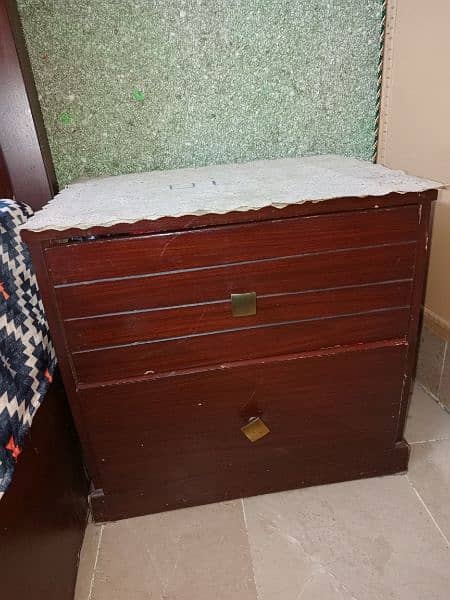 Wooden Bed without mattress  well maintained 1