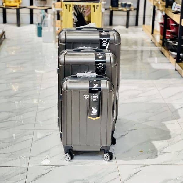 Luggage - Travel bags - Imported suitcase - Unbreakable Fiber -Trolley 19