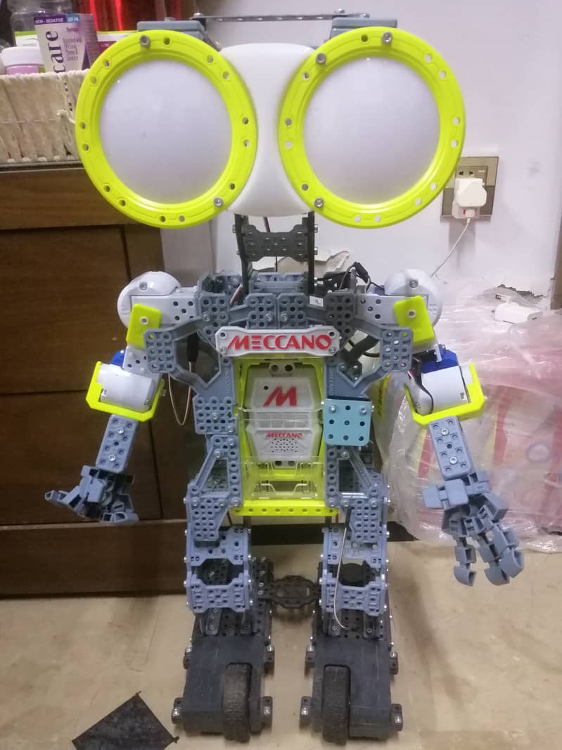 100% Complete - MECCANOID G15 PERSONAL ROBOT Meccano(Came from abroad) 0