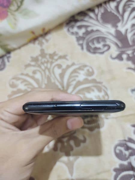 Sony XZ3 official PTA almost mint 3