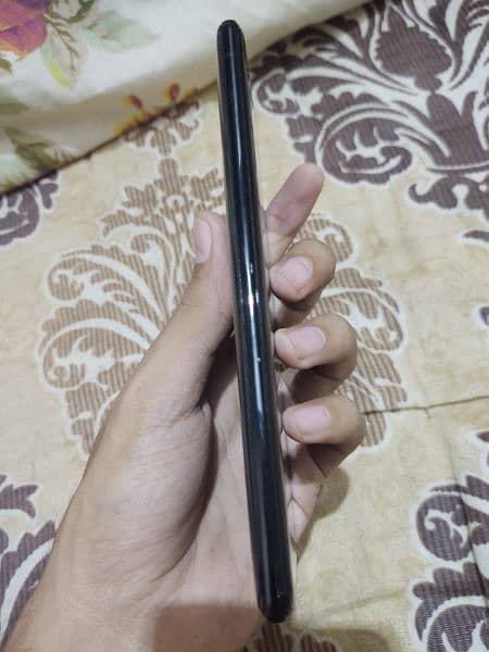 Sony XZ3 official PTA almost mint 5