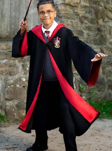 Harry Potter Gown / Cape / Robe / Costume . 4