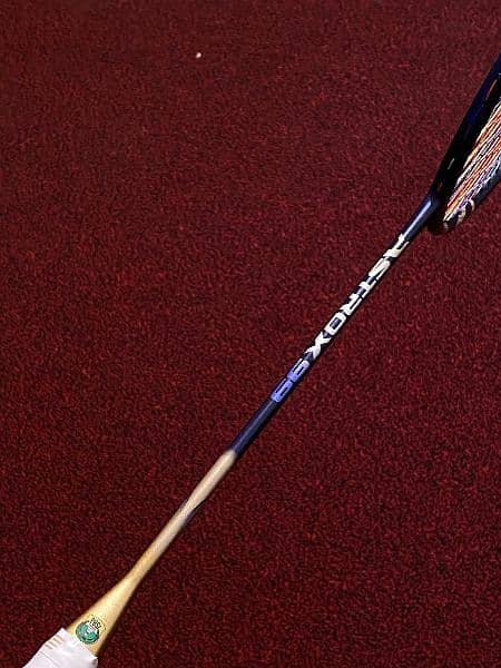Yonex ASTROX 99 badminton racket 4