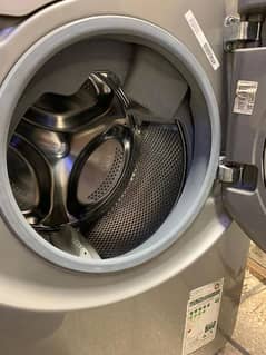 Ariston Automatic washing Machine AQD1070D