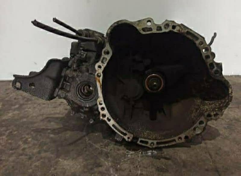 Toyota gear transmission for sale. 100% perfect condition. DHA 1