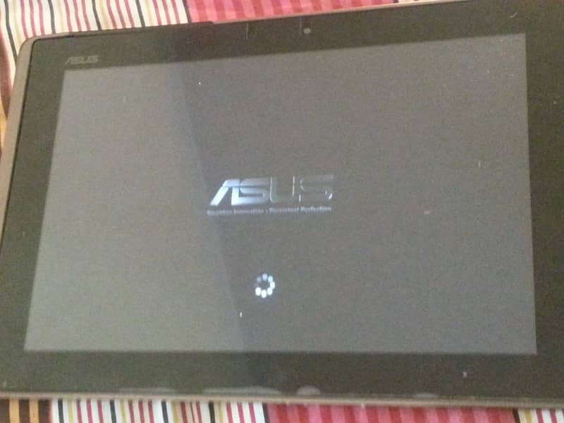 Asus Transformers TF101g Android Tablet with keyboard 10.1 inch 2