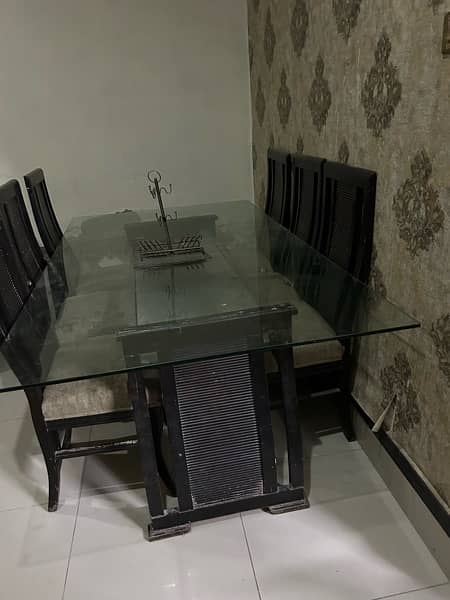 8 seater Dining table 0