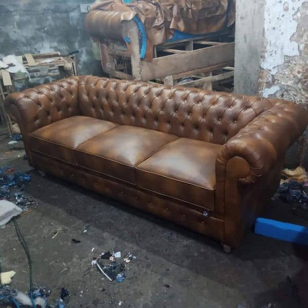 chesterfield sofa (molty foam) 11