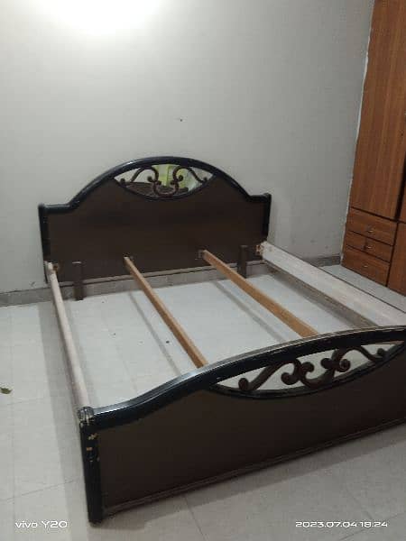 Deco bed in good condition without sheet 1
