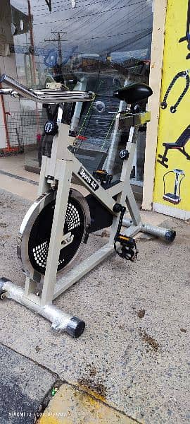 Treadmill elleptical bench press exercise cycle walking running cardio 9