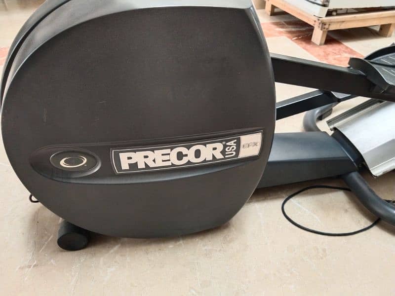 PRECOR USA - COMMERCIAL ELLIPTICAL - BEST PRICE 3