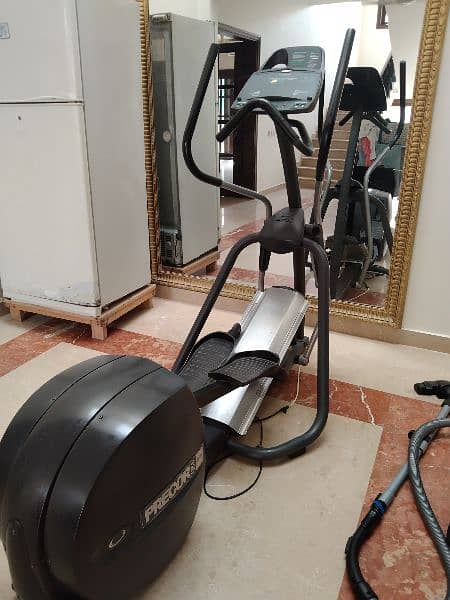 PRECOR USA - COMMERCIAL ELLIPTICAL - BEST PRICE 4