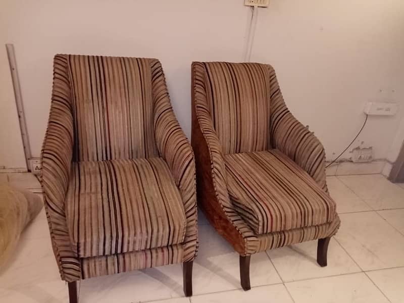 beautiful chairs for  sale 0