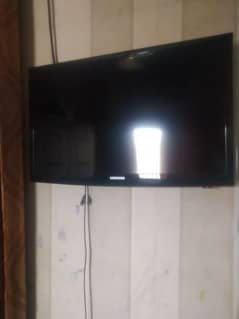 Samsung LED 24 inch 33watt good candition