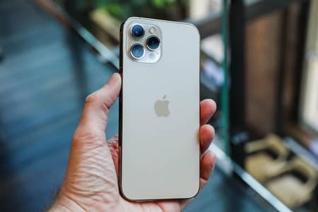 iPhone 12 pro Max 256gb Gold - Factory Unlocked with box