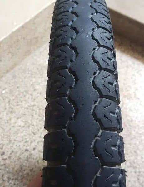 servis Geniun tyre with servis tube, condition normal, very little use 3
