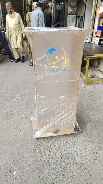 Acrylic speech Dice /Podium/Rostrum #03021466007 0
