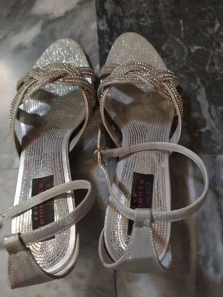 unze shoes golden colour size 38 nd Ehsan chappal  silver shoe size 38 2