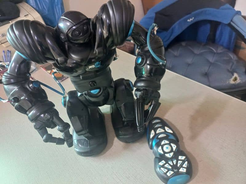 RS Blue Robot  With Remote , Minor Fault 1