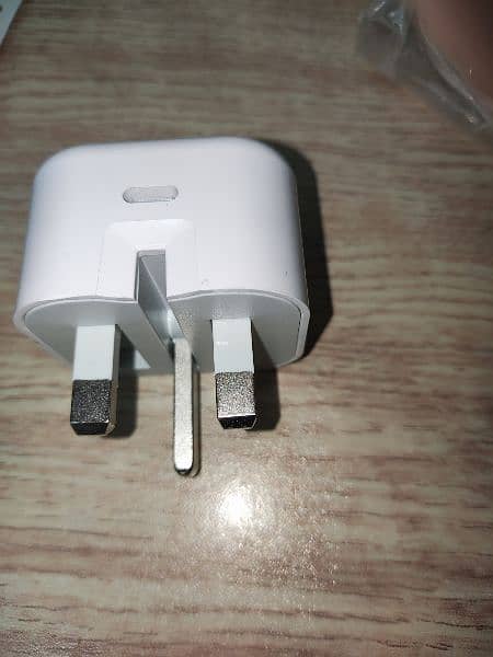 Apple Charger original 20 watt with original cable 1