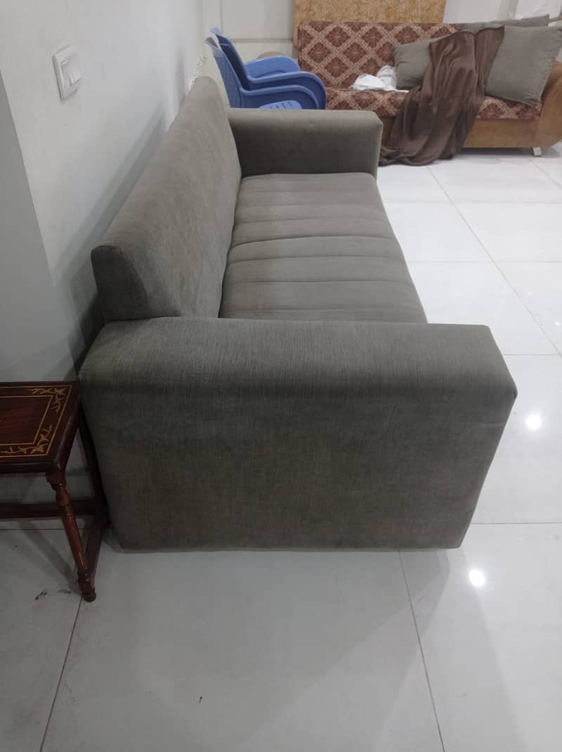 U-Shaped Sofa With 3 Side Tables Urgently Sale 1