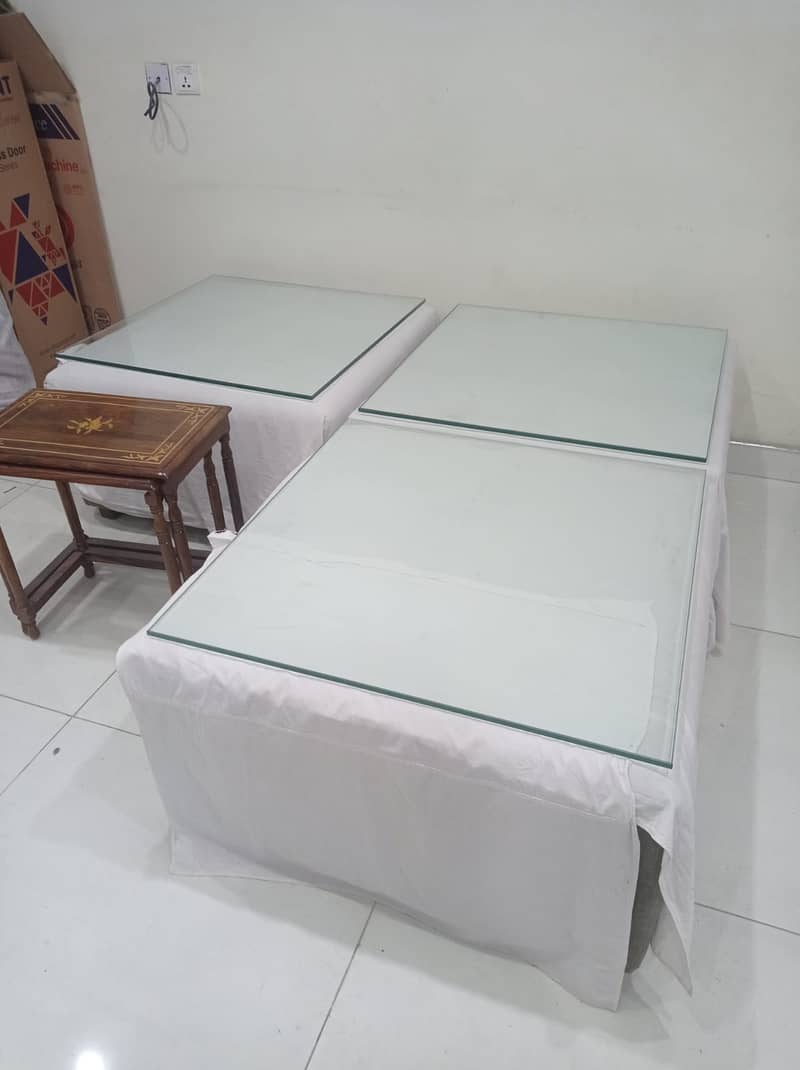 U-Shaped Sofa With 3 Side Tables Urgently Sale 4