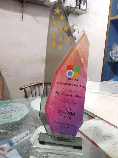 Glass And Wood Award Sheilds Delivery All over Pakistan 2