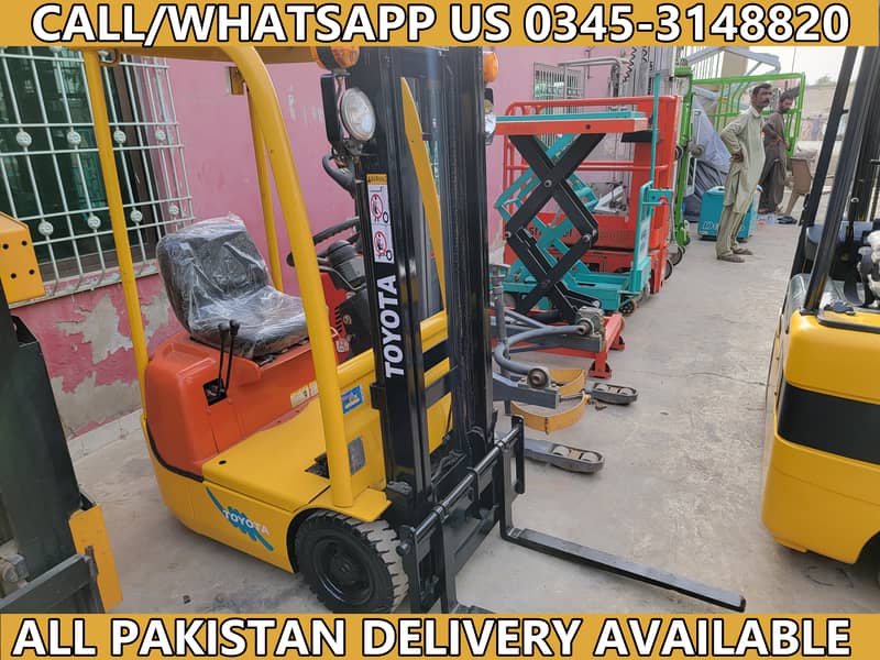 TOYOTA 500 Kg Battery Operated Mini Electric Forklift Lifter for Sale 0