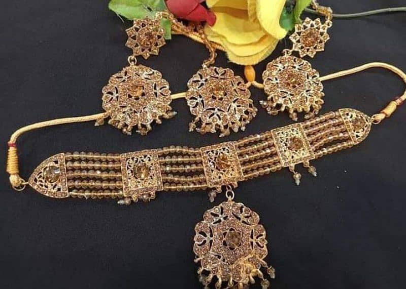 artificial jewelry available in reasonable price 2