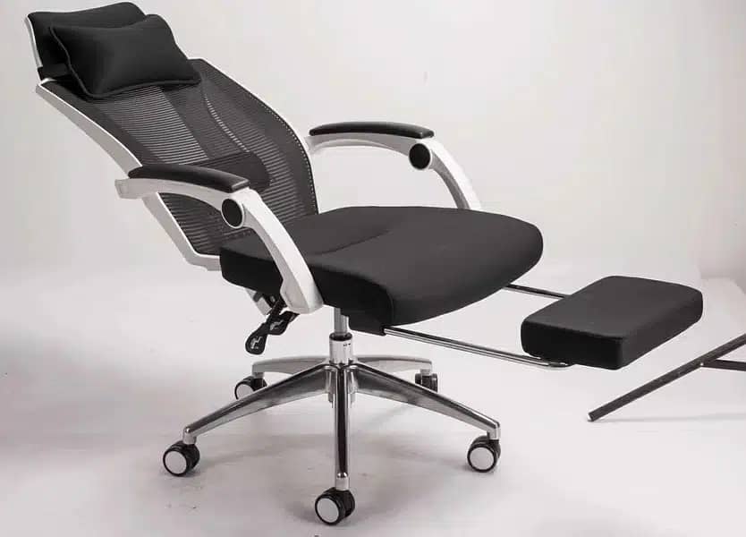 Executive Office Chair with Footrest, Gaming, Ergonomic Office Chair 0