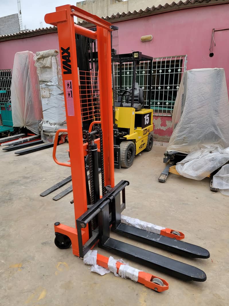 VMAX Brand New 2 Ton Manual Stacker Lifter forklift for Sale in Karach 10
