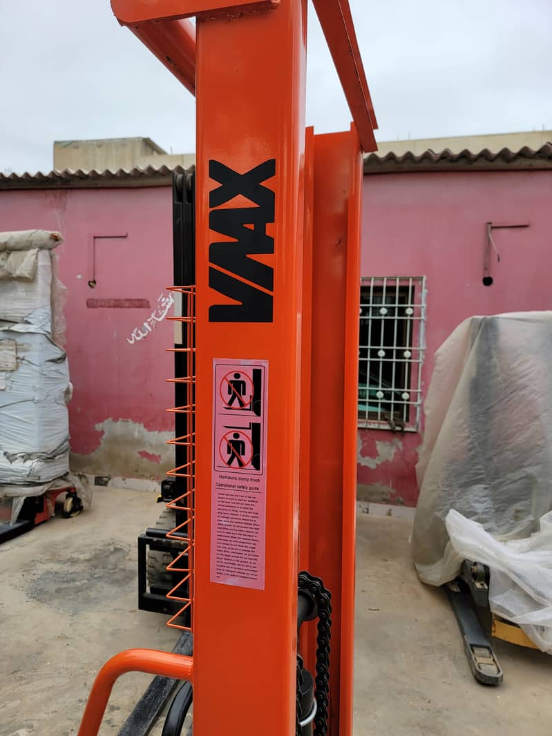 VMAX Brand New 2 Ton Manual Stacker Lifter forklift for Sale in Karach 13