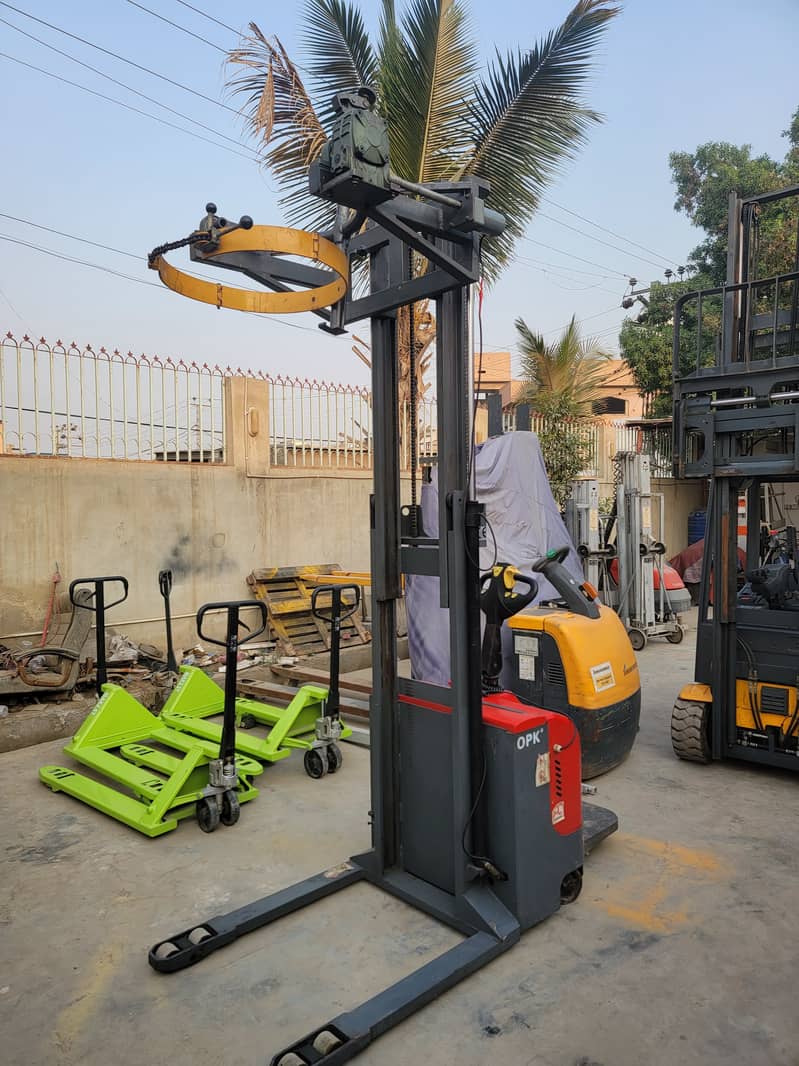 EP Full Electric Drum Stacker Lifter Drum Tilter for Sale in Karachi 11