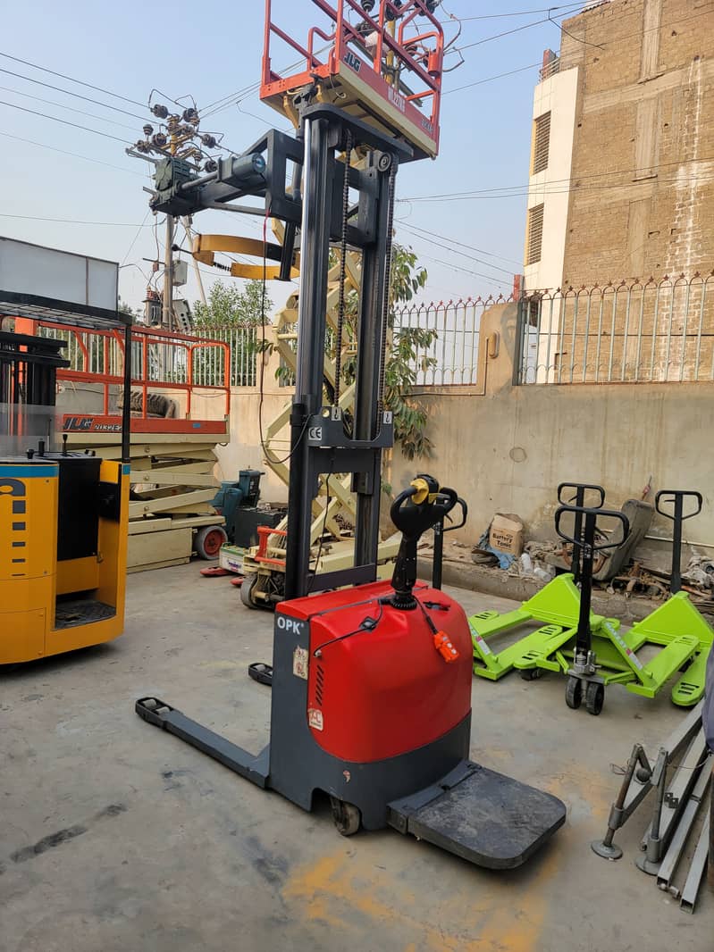 EP Full Electric Drum Stacker Lifter Drum Tilter for Sale in Karachi 12