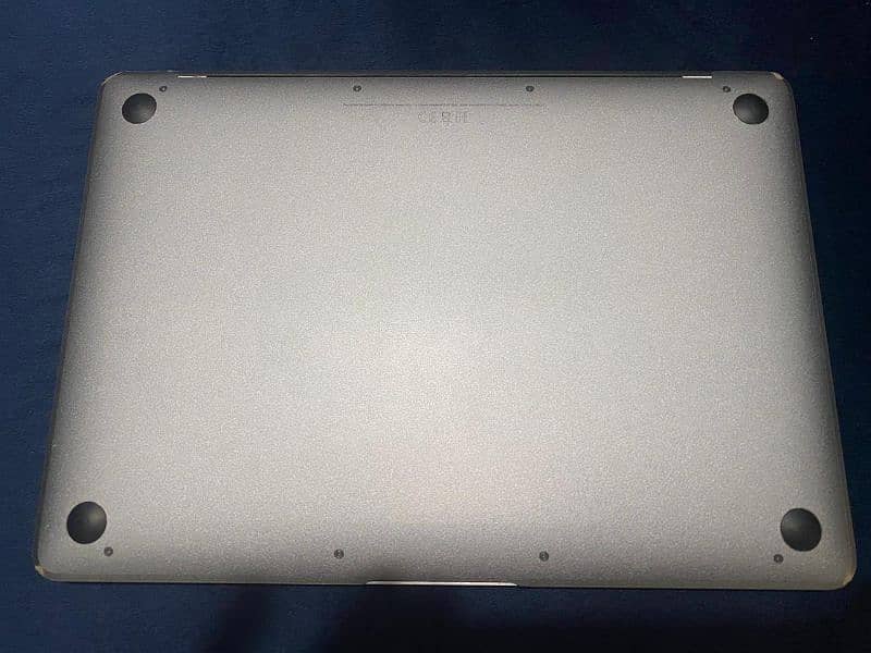 MacBook (Retina, 12-inch, 2017) 1