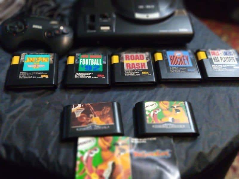 Retro Video Game Console, Atari, Nintendo 64, Sega, PS1 8