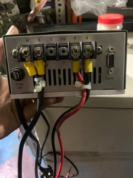 variable supply  0 to 300v dc,  15A 2