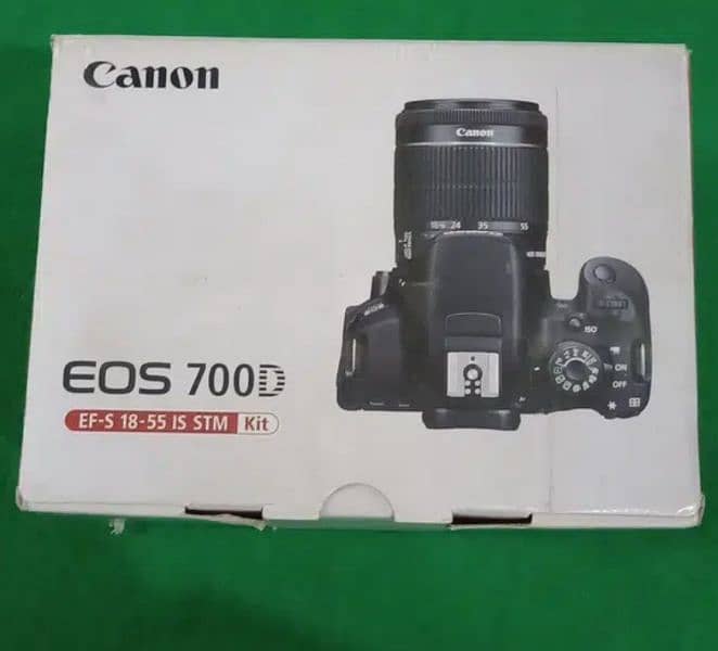 CANON D700  18-55 80-200 Flash gun lite 1