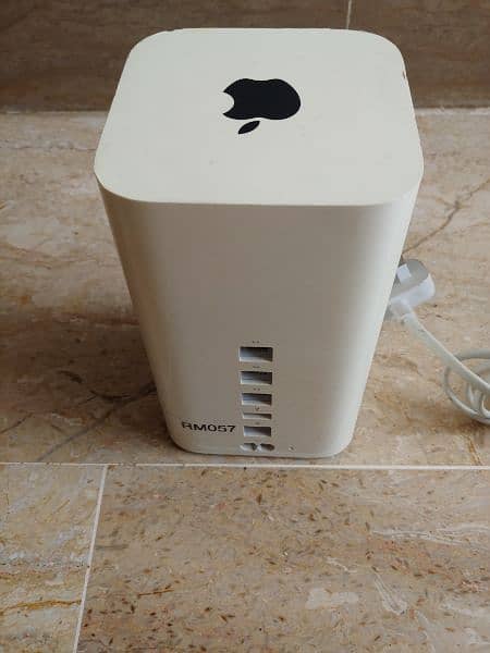 Apple Router A1521 AirPort Extreme 0
