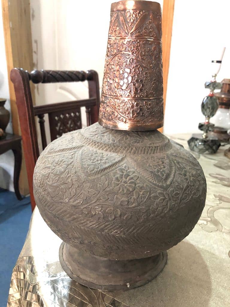 ANTIQUE WORLD  OFER A COLLECTION OF COPPER HANDICRFT HOME DECOR IMPORT 1