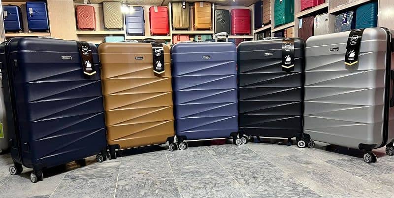 Suitcase - Pack to Three - Luggage set - Fiber suitcase - Attachi 13