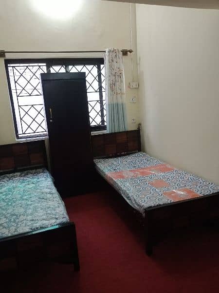 Al-Noor Islamic Girls Hostel I-9 /10  Markaz Suigas Office Islamabad 3