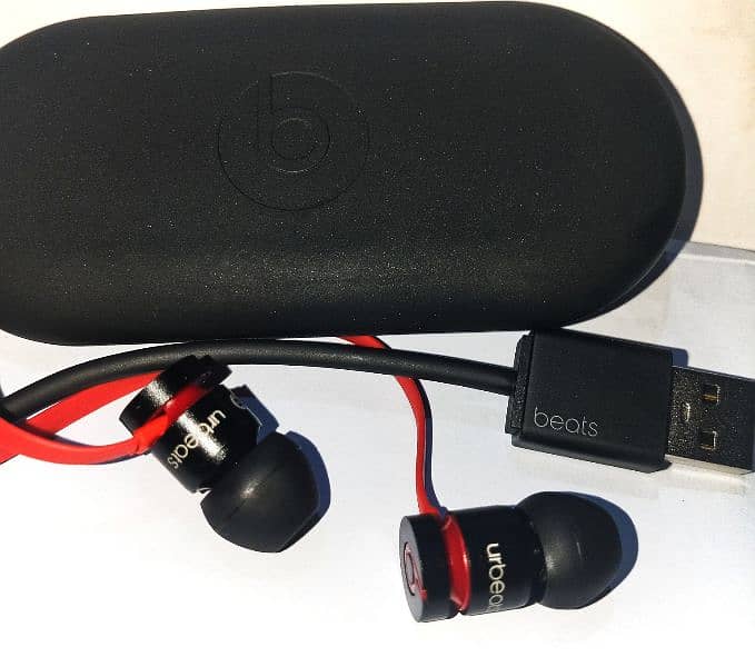 UrBeats Wireless earphones red Black 6