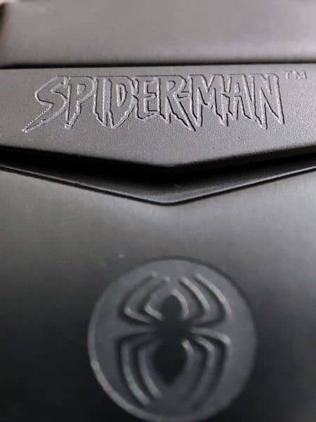 Spiderman watch (Carnage Edition) ORIGINAL MARVEL made Brand new Box 3